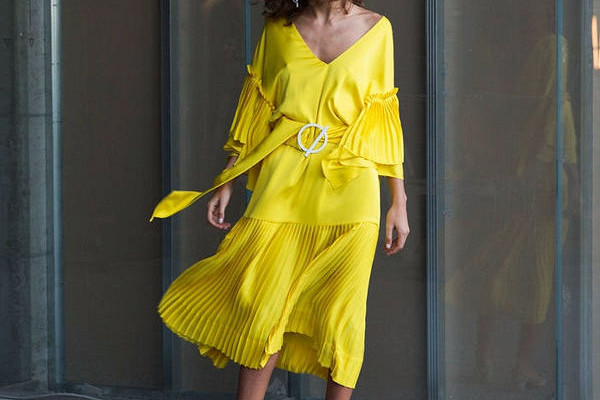 Лимонный цвет: желтые вещи, которые будут в моде этим летом