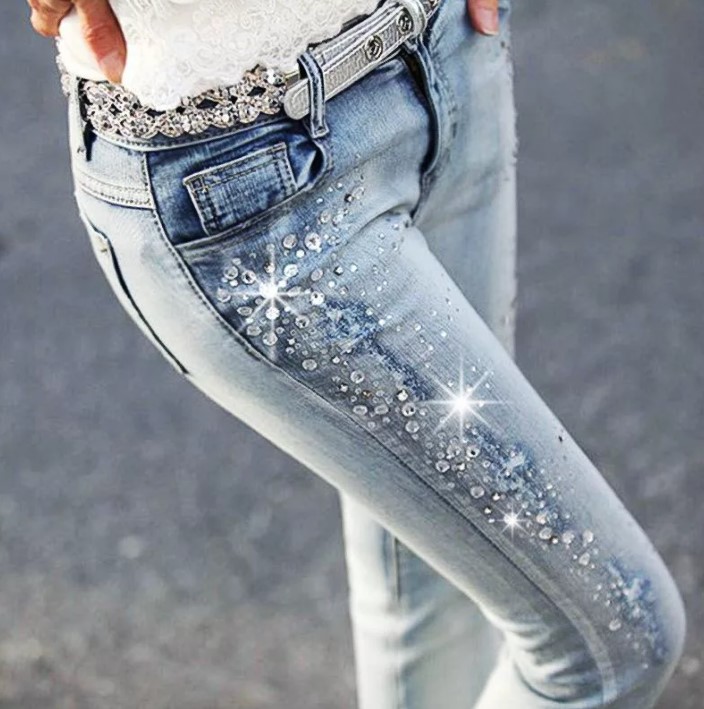 джинсы со стразами