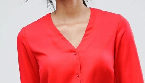 С чем носить красную блузку