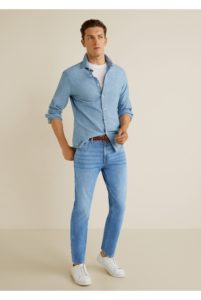 С чем носить голубые джинсы мужчинам