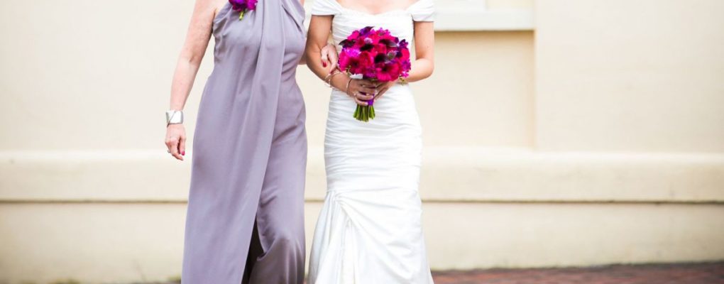 Фасон платья на свадьбу для мамы невесты