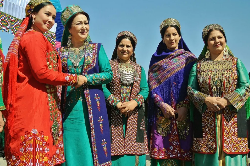 Туркменская национальная одежда для женщин