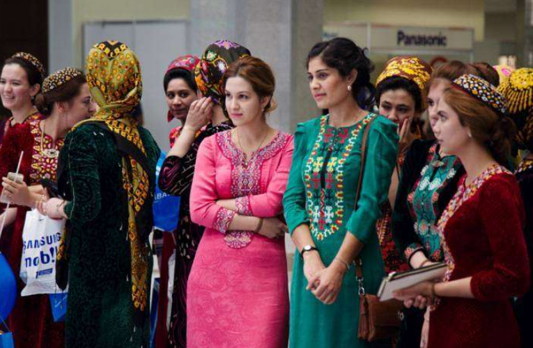 туркменские повседневные платья для женщин