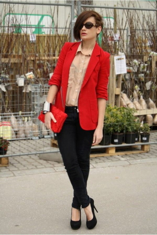 Красный кожаный пиджак с чем носить