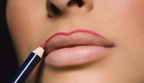 Как подобрать карандаш для губ под цвет помады