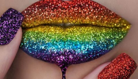макияж губ "эффект радуги"