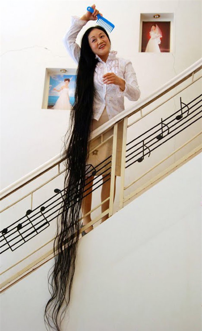 У кого самые длинные волосы в японии