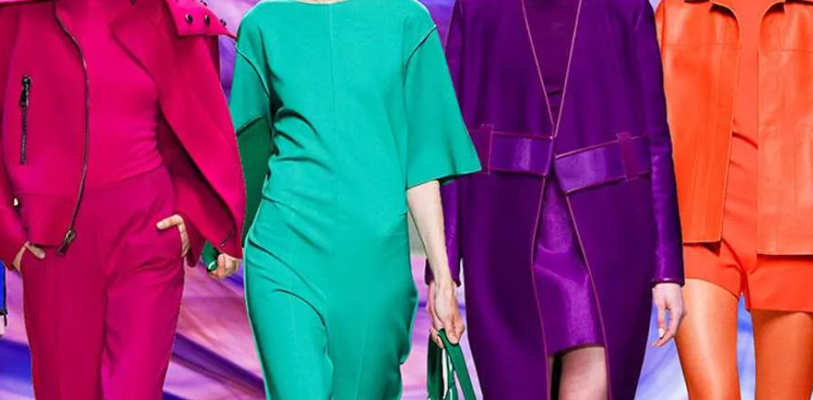 Модный цвет в одежде для женщин в 2022 году
